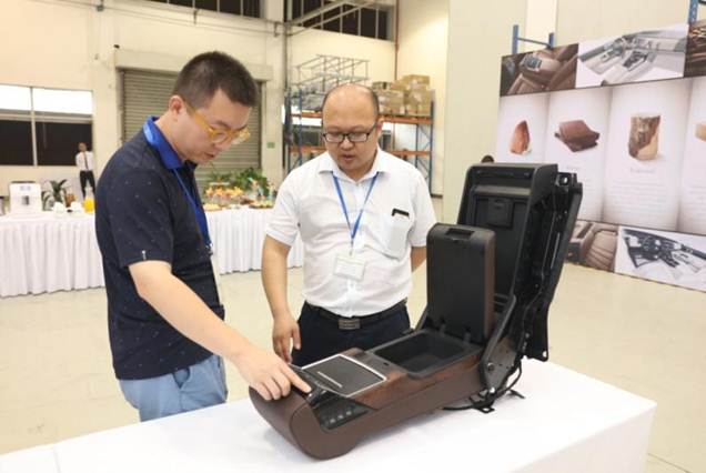 巴斯特的极致天窗工艺开元棋牌试玩遇见伟(图3)